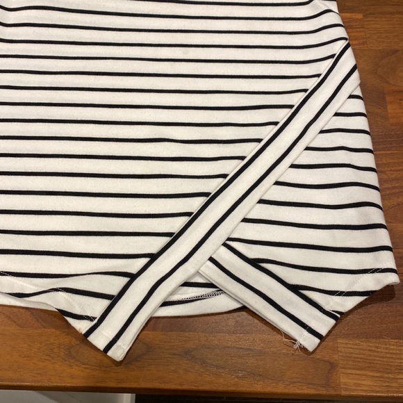 XS Maurice’s Black and White Striped Dress - Picture 4 of 4